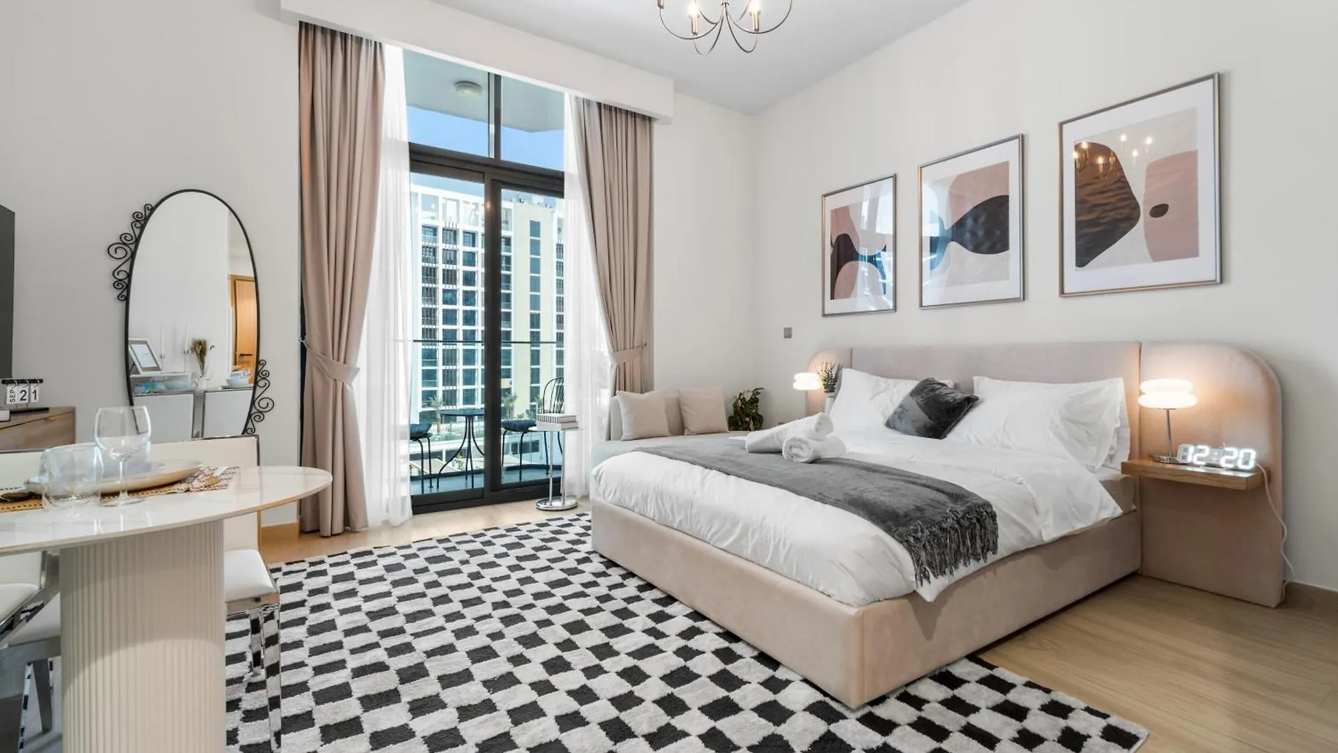 Golden Dunes Studio In Dubai United Arab Emirates
