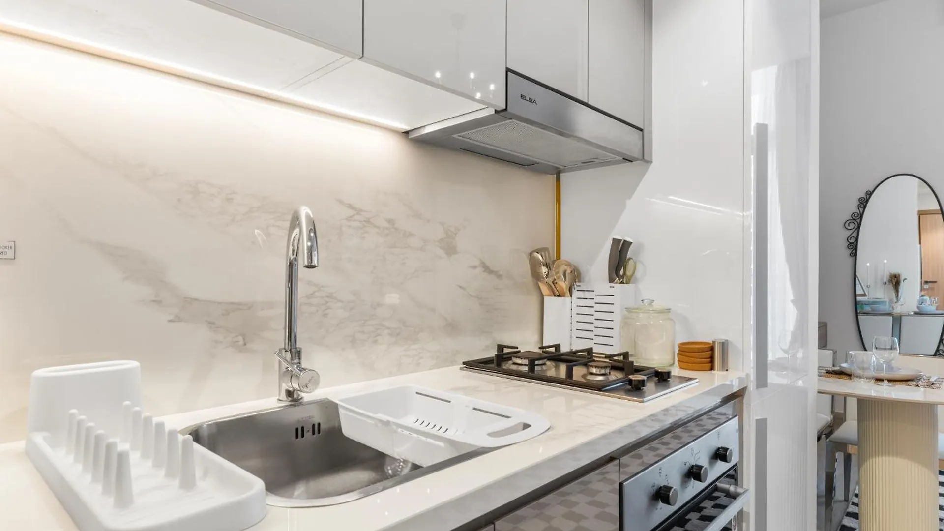 Apartment Golden Dunes Studio In Dubai